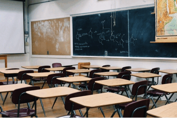 photo of empty student chairs