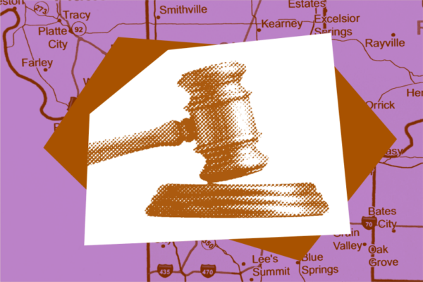 An image of a gavel striking a sound block